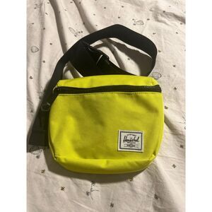 NWOT Herschel Fanny‎ pack